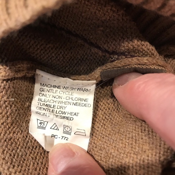 Izod size Medium sweater - Picture 5 of 9